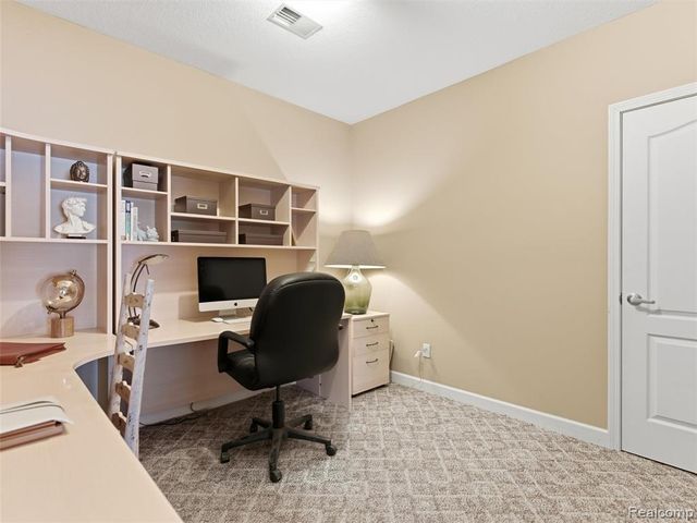 1393 Eden Gardens Drive, Fenton, MI 48430