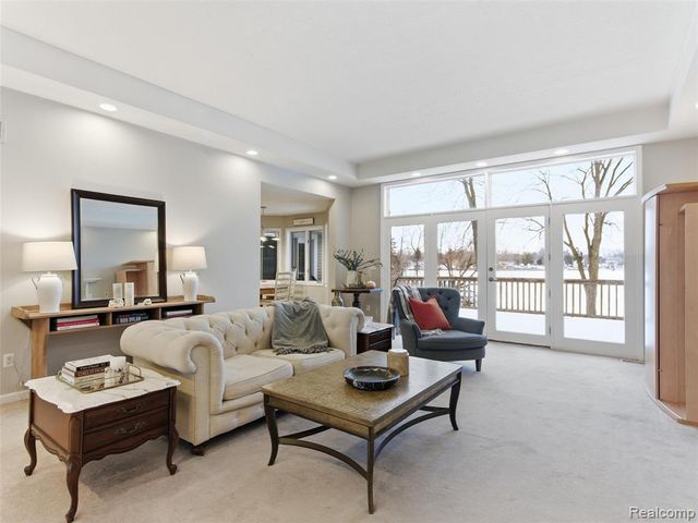 1393 Eden Gardens Drive, Fenton, MI 48430