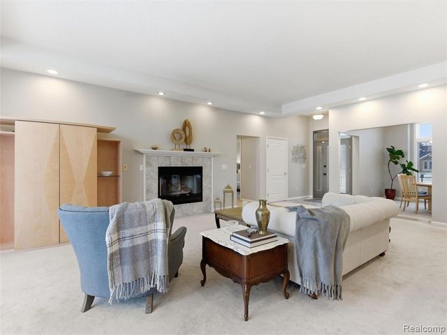 1393 Eden Gardens Drive, Fenton, MI 48430