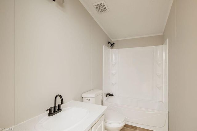 215 Fairfield Court, Thomasville, NC 27360