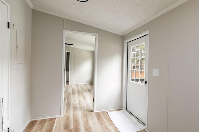 215 Fairfield Court, Thomasville, NC 27360