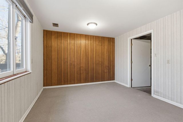 2213 HOMINY BRANCH CT, Columbia, MO 65201