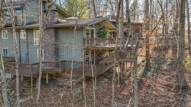 2213 HOMINY BRANCH CT, Columbia, MO 65201