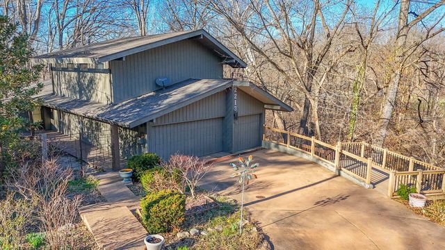 2213 HOMINY BRANCH CT, Columbia, MO 65201