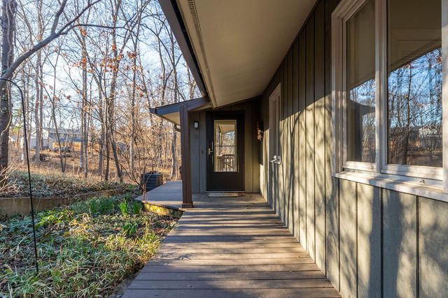 2213 HOMINY BRANCH CT, Columbia, MO 65201