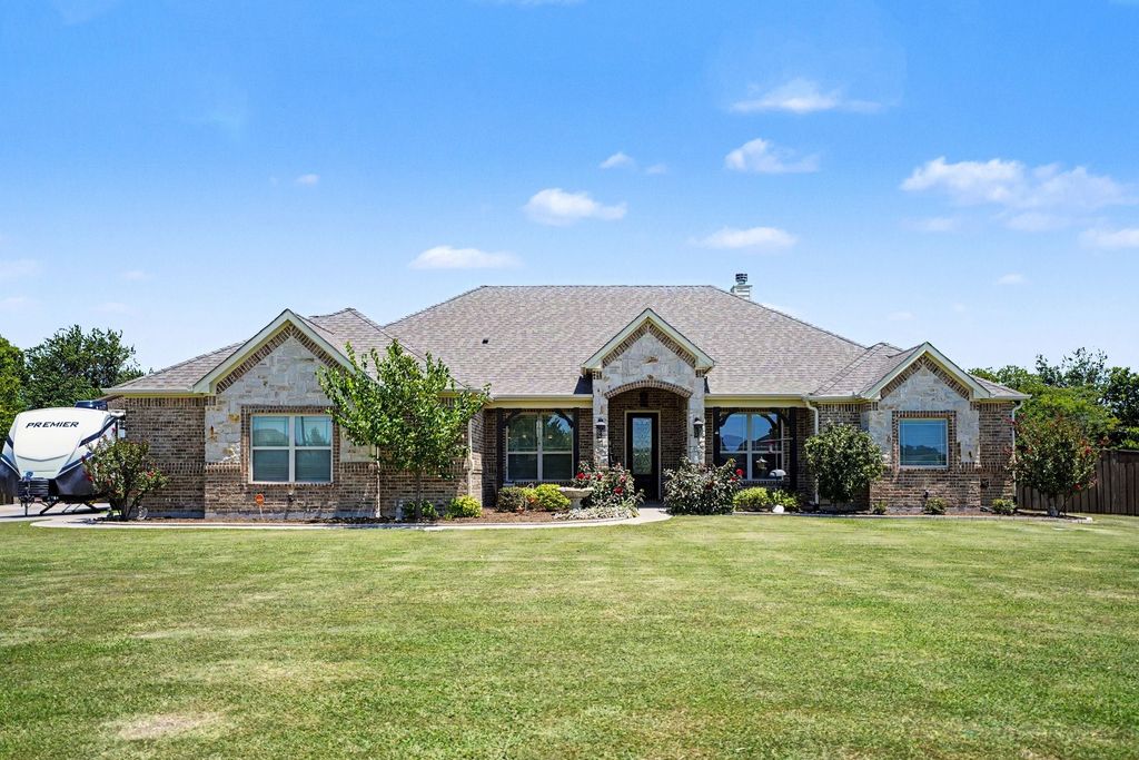 5175 Horseshoe Lane, Royse City, TX 75189