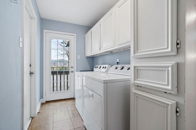 2019 Braesmeadow Lane, Sugar Land, TX 77479