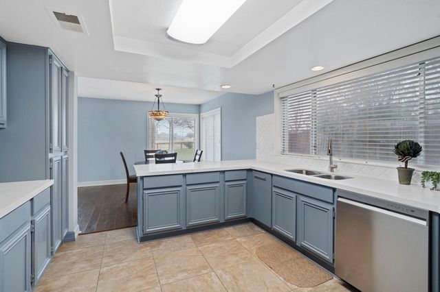 2019 Braesmeadow Lane, Sugar Land, TX 77479