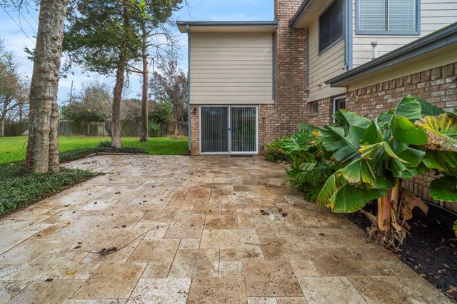 2019 Braesmeadow Lane, Sugar Land, TX 77479