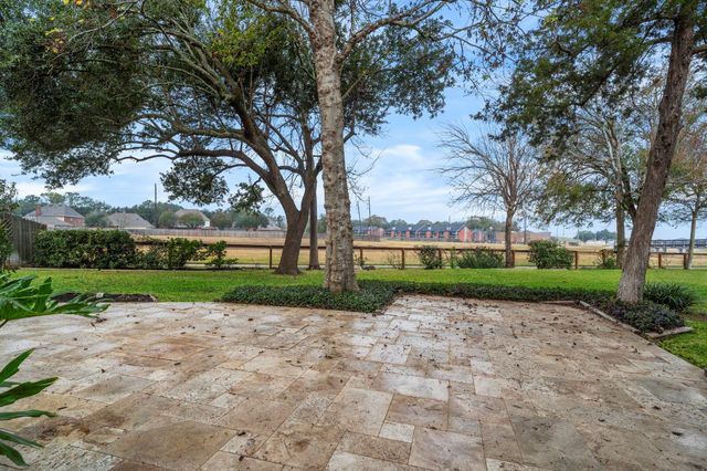 2019 Braesmeadow Lane, Sugar Land, TX 77479