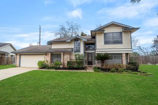 2019 Braesmeadow Lane, Sugar Land, TX 77479