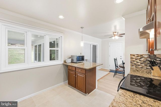 7810 KALORAMA RD, Annandale, VA 22003