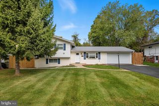 7810 KALORAMA RD, Annandale, VA 22003