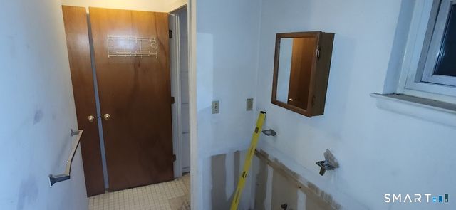 123 Blackstone Village 123, Meriden, CT 06450