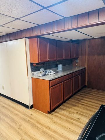 512 Leckrone Highhouse Rd, Mcclellandtown, PA 15458