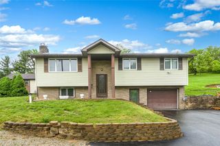 512 Leckrone Highhouse Rd, Mcclellandtown, PA 15458