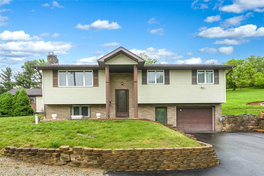 512 Leckrone Highhouse Rd, Mcclellandtown, PA 15458