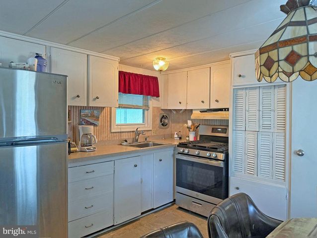 19603 QUEEN ST #18, Rehoboth Beach, DE 19971