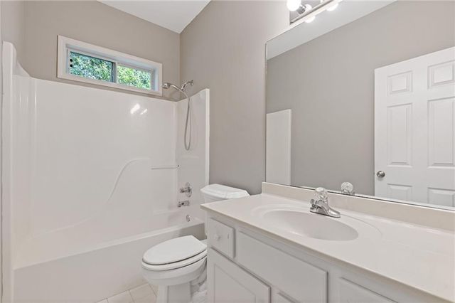 815 Cedar Creek Drive, Suwanee, GA 30024