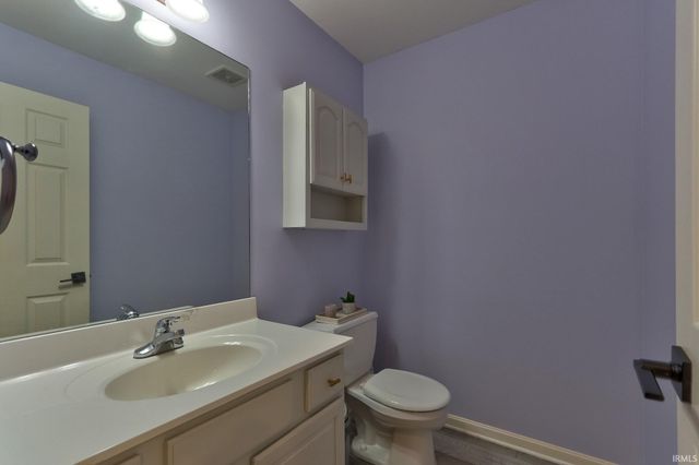 104 Alexandria Drive, Newburgh, IN 47630