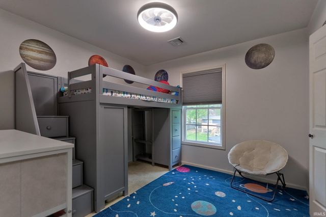 104 Alexandria Drive, Newburgh, IN 47630