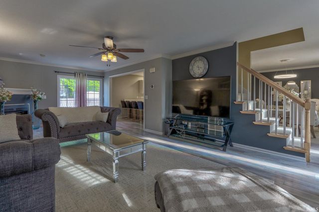 104 Alexandria Drive, Newburgh, IN 47630