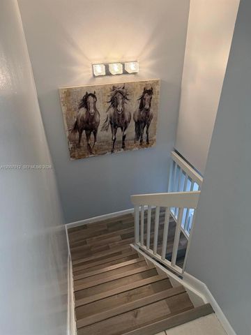 6580 W 24th Ct 19-14, Hialeah, FL 33016