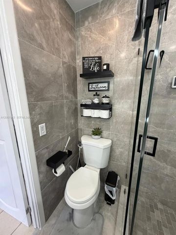 6580 W 24th Ct 19-14, Hialeah, FL 33016