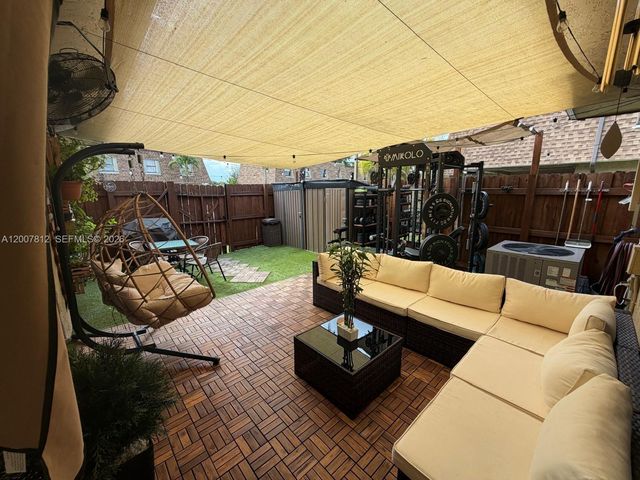 6580 W 24th Ct 19-14, Hialeah, FL 33016