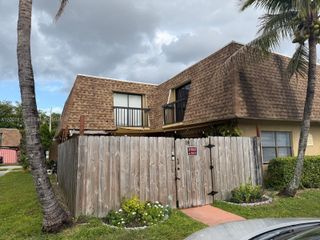 6580 W 24th Ct 19-14, Hialeah, FL 33016