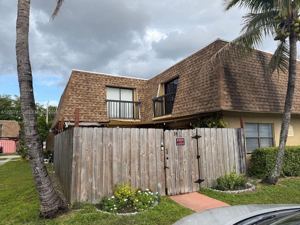 6580 W 24th Ct 19-14, Hialeah, FL 33016