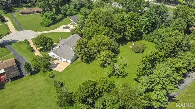 22 Marsally Drive, Westwood, MO 63131