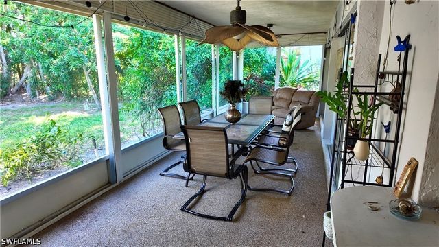 541 Landmark DR, Naples, FL 34112