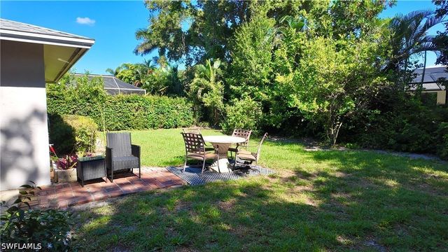 541 Landmark DR, Naples, FL 34112