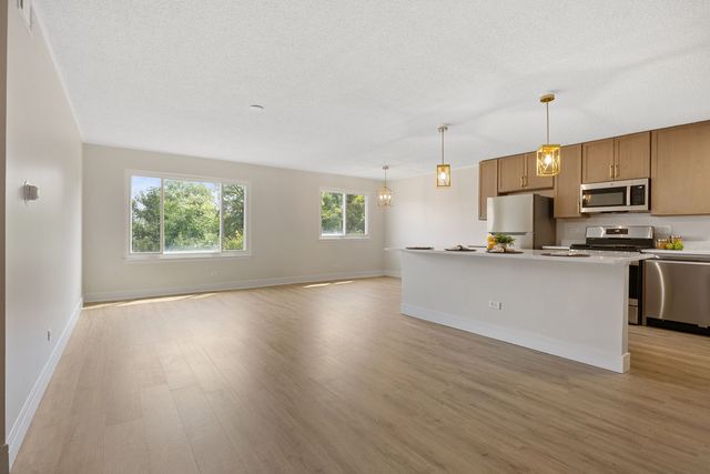 10210 Washington Avenue 305, Oak Lawn, IL 60453