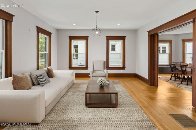 135 S Main Street, Allentown, NJ 08501