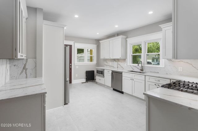 135 S Main Street, Allentown, NJ 08501