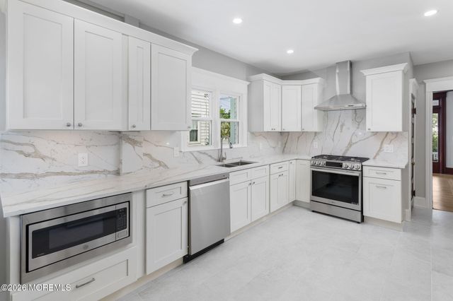 135 S Main Street, Allentown, NJ 08501