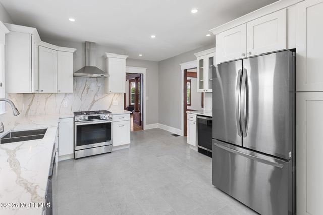 135 S Main Street, Allentown, NJ 08501