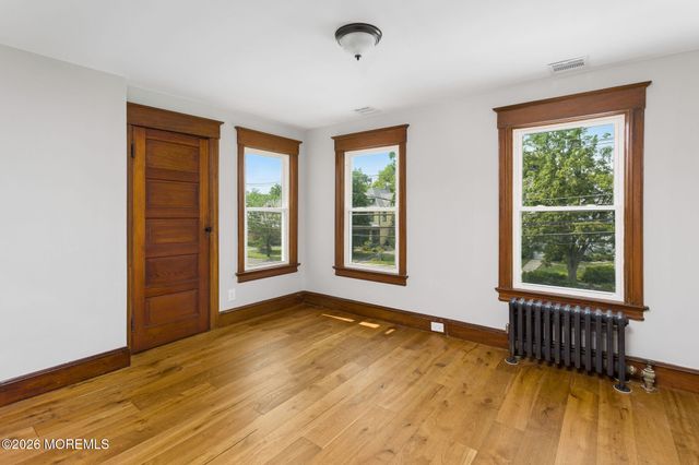135 S Main Street, Allentown, NJ 08501