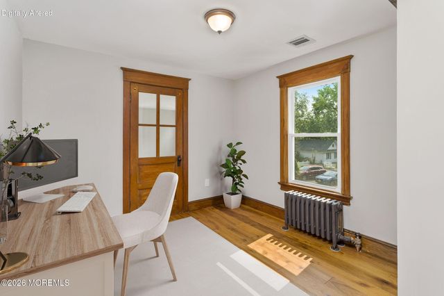 135 S Main Street, Allentown, NJ 08501