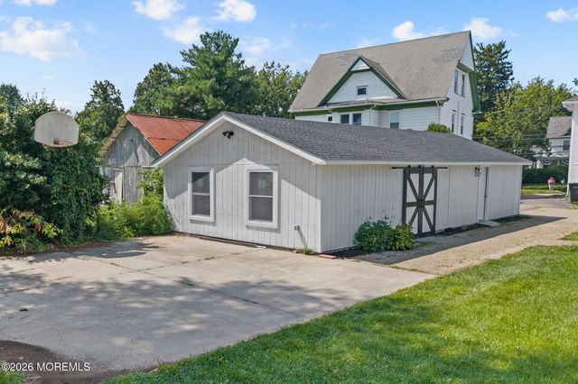135 S Main Street, Allentown, NJ 08501