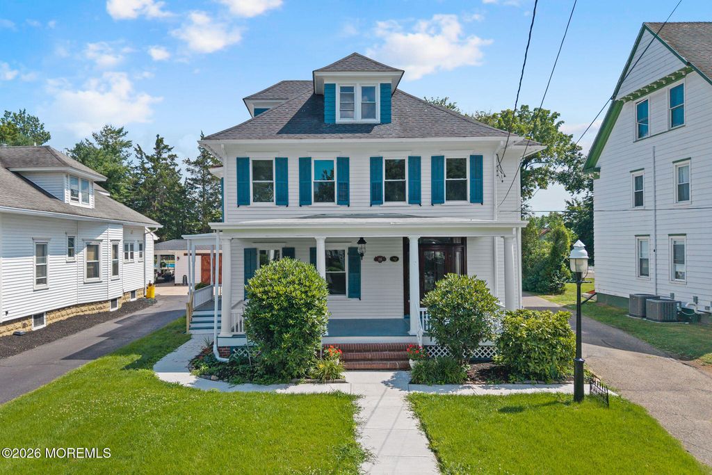 135 S Main Street, Allentown, NJ 08501