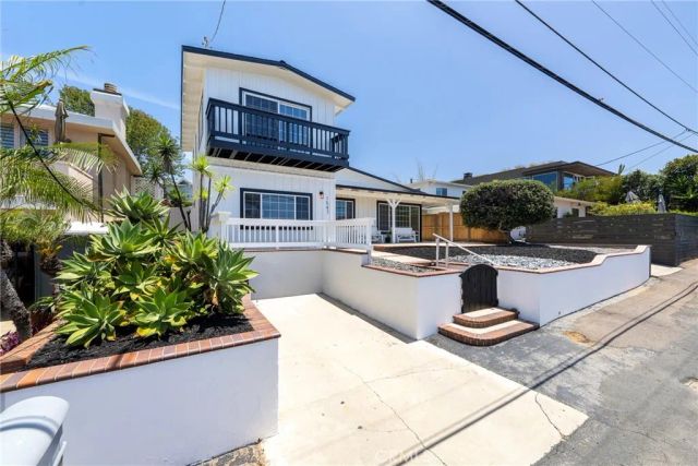 1547 Neptune, Encinitas, CA 92024