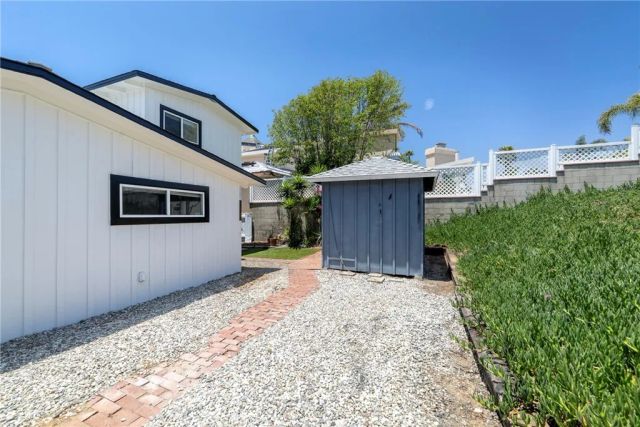1547 Neptune, Encinitas, CA 92024