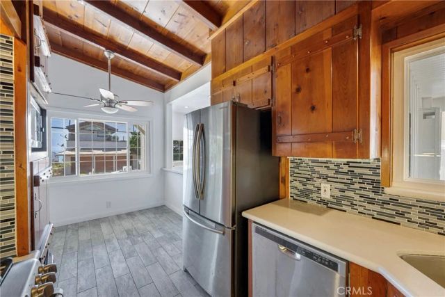 1547 Neptune, Encinitas, CA 92024