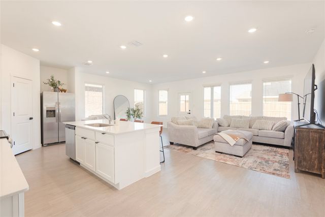 512 Capstone Court, Princeton, TX 75407