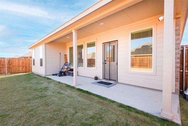 512 Capstone Court, Princeton, TX 75407