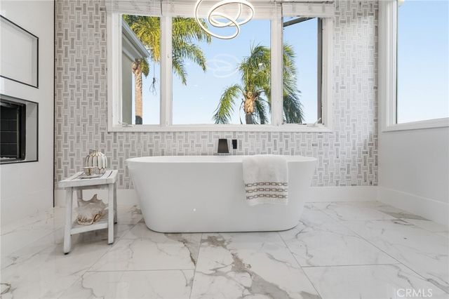 7612 Carmenita Lane, West Hills, CA 91304