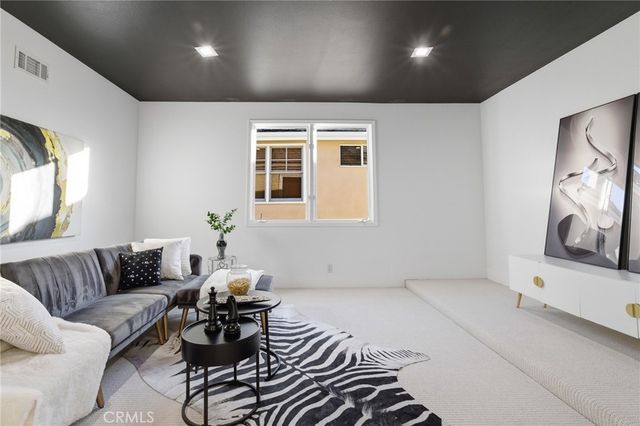 7612 Carmenita Lane, West Hills, CA 91304